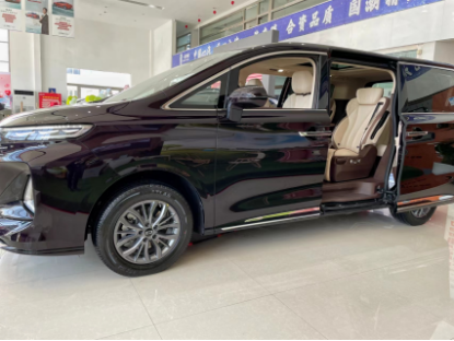 4c1151b456d86134026b7be40e779a80.png 全新MPV奔腾M9石家庄上市22.98万元起1003.png