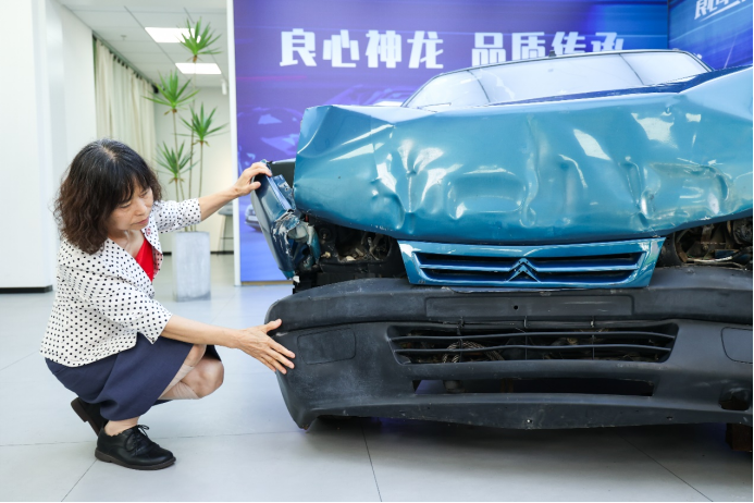 05e498a56ef1eb11865a48e965c463f4.png 良心车 神龙造,清华大学张金换教授现身“中华第一撞”深度解析(1)605.png