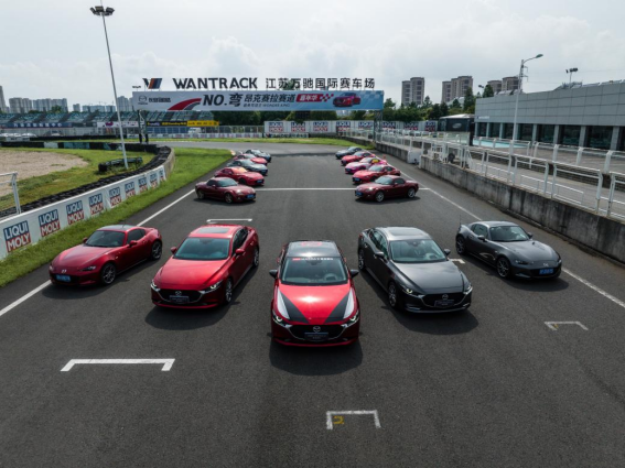 NO弯&nbsp;长安马自达次世代MAZDA3昂克赛拉制霸赛道(1)2284.png