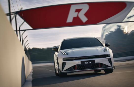 冠军配冠军！极氪官宣#致敬中国冠军#亚运主场礼遇，首金选手将获极氪001冠军车