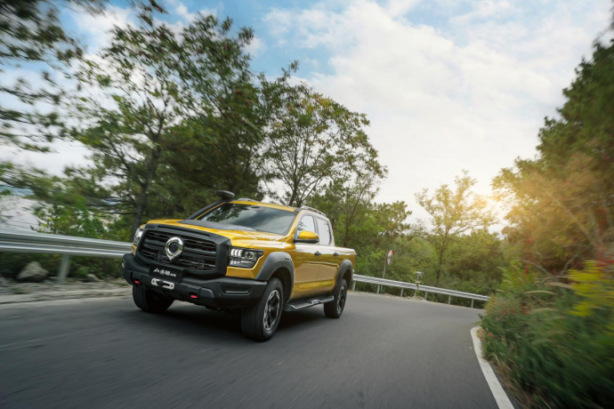 【预售新闻通稿】更大 更强 更豪华！户外之王山海炮性能版28.98万元开启全国预售1509.png