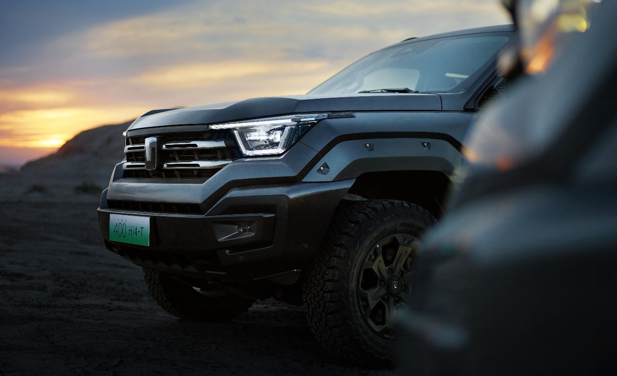 引领越野新能源浪潮！ 坦克400 Hi4-T首月订单突破12000台