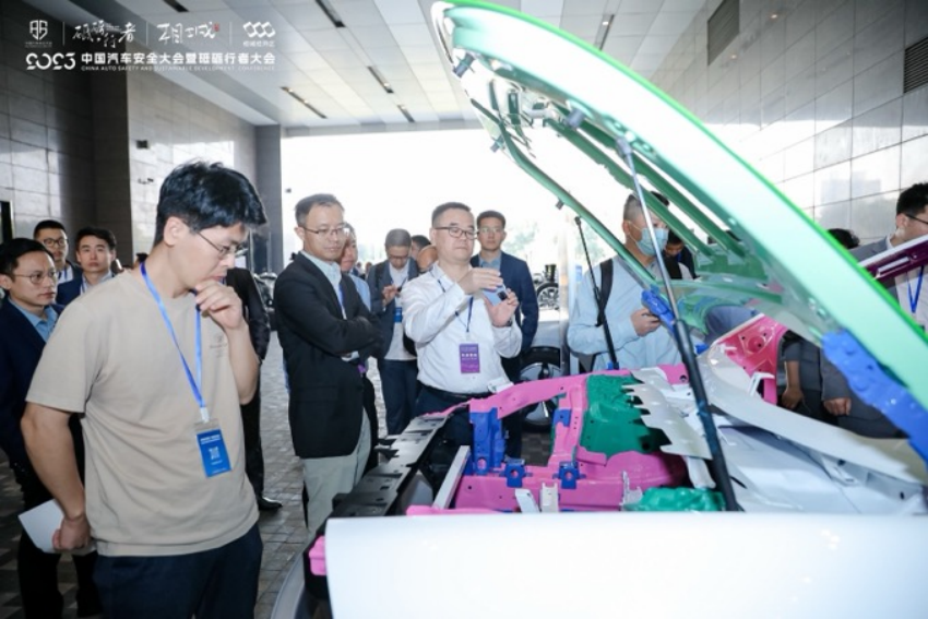 【新闻稿】打造世界级车身安全 岚图追光斩获2023年中国十佳车身 1182.png