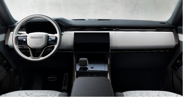 【新闻稿】卫士DEFENDER全系上新V8，揽胜迎来2024年款升级 捷豹路虎携全阵容于羊城上演新现代豪华主义盛宴3595.png