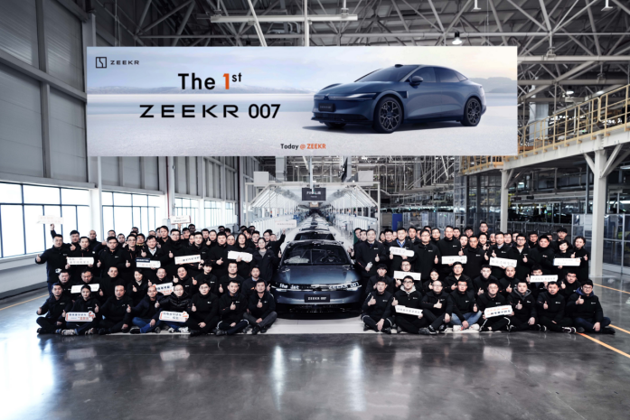 【新闻稿】极氪007正式下线，智慧工厂赋能造就“极氪速度”(1)186.png