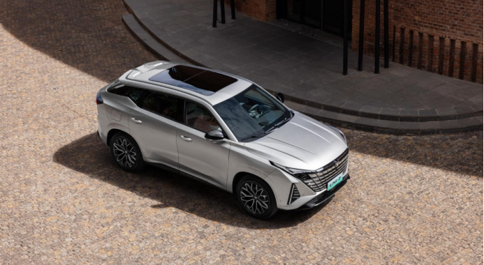 1【新闻稿】销冠对“卷王”，长安uni-z携手广东夫妇“掀桌子”(1) - 副本 - 副本1708.png