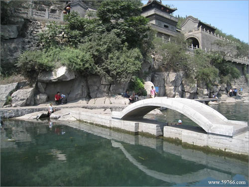 骊龙出洞恐其深 邯郸黑龙洞
