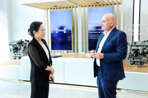 雷诺媒体团探访浩思动力，深度体验全球领先的混动与电驱技术平台第2张