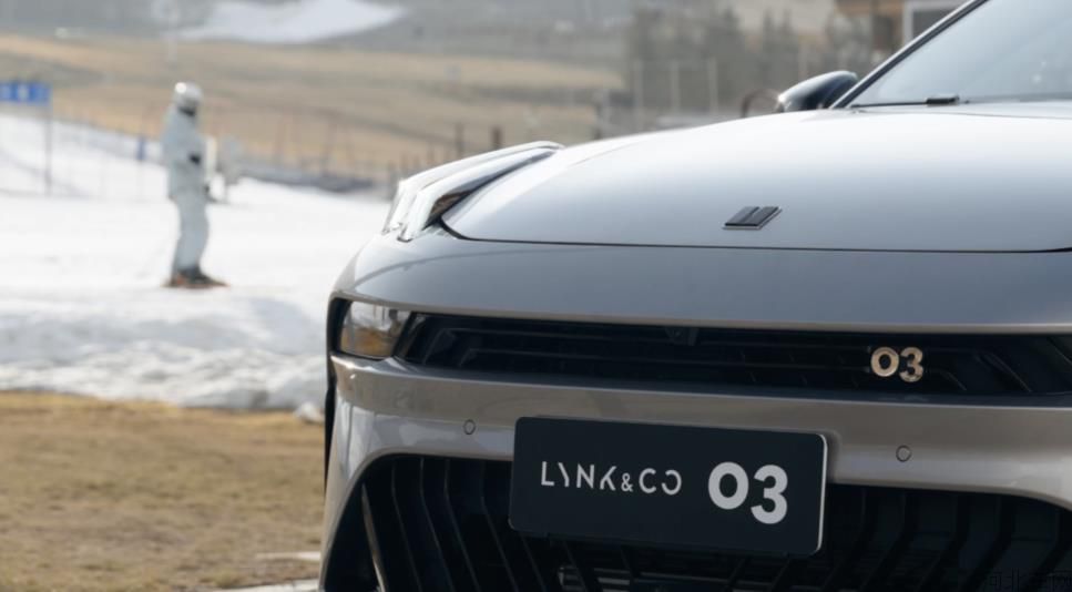 雪场信号已满格 和领克一起，到雪里撒点野