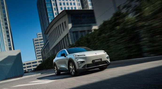 20万用户投票，深蓝S05凭什么成为4月紧凑型SUV销冠？1